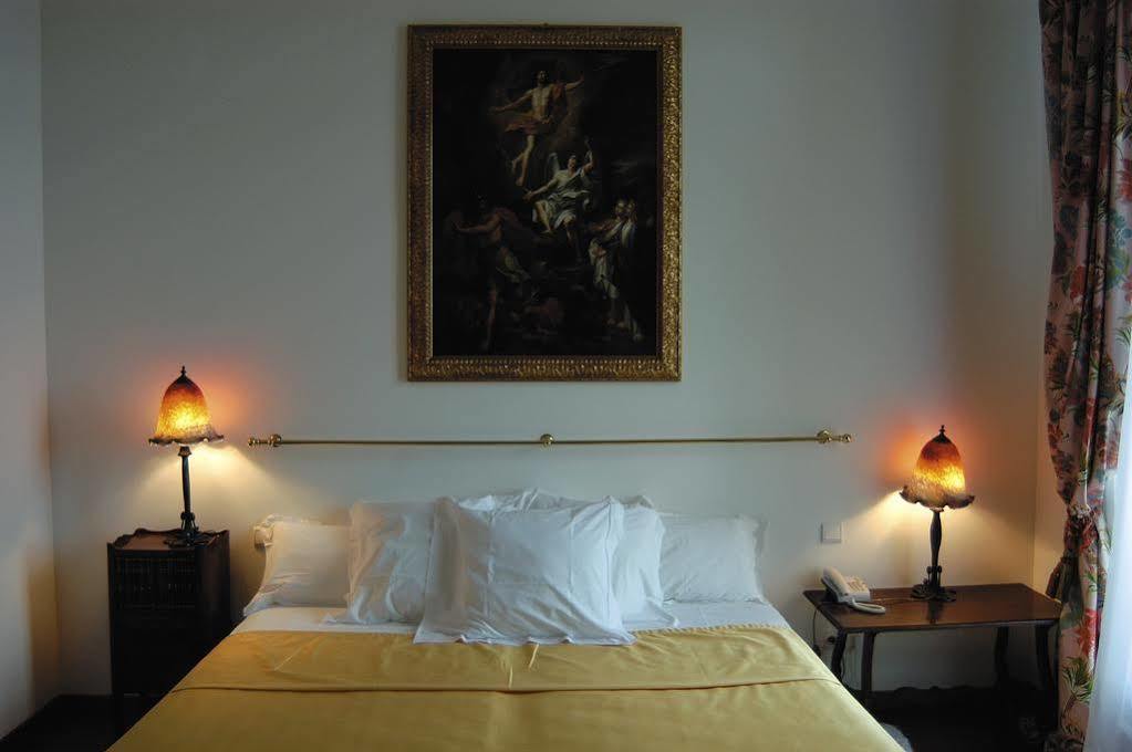 Grand Hotel Des Ambassadeurs Menton Kültér fotó
